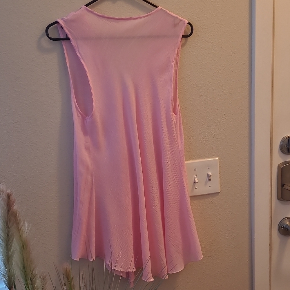 Bealls New Sleeveless Pink V-Neck Button Front Women's Tunic - Picture 2 of 5